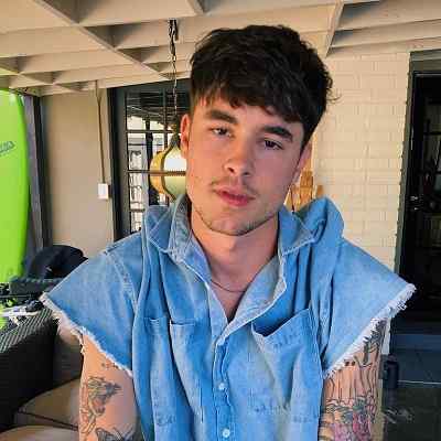 Kian Lawley - Bio, Age, Net Worth, Height, In Relation, Nationality