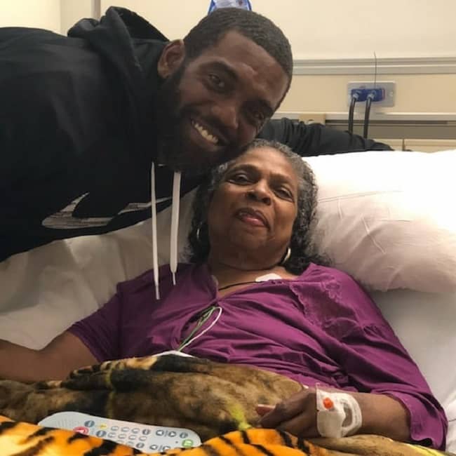 Randy Moss and his mother