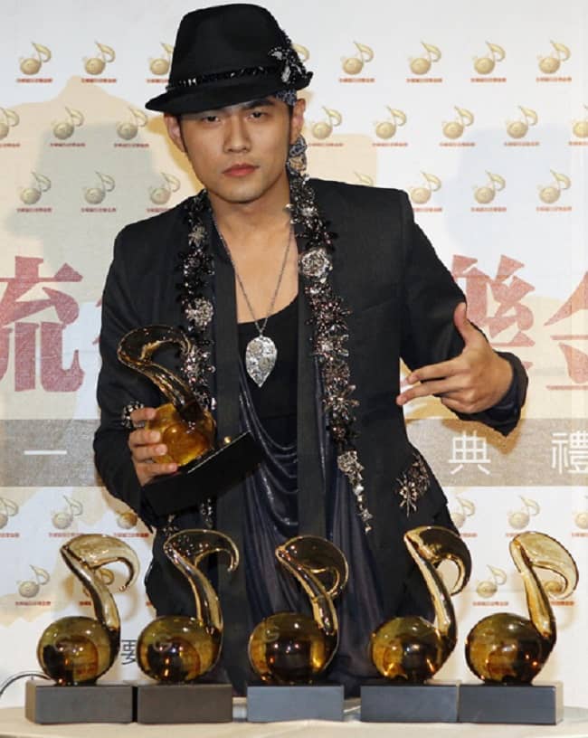 Jay Chou in his award ceremony Source Global Edition