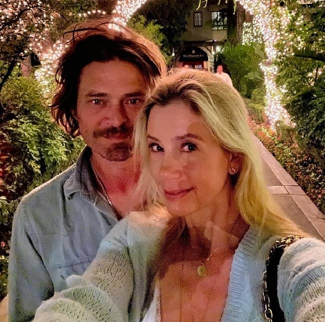 Mira Katherine Sorvino with her husband (Source Instagram)