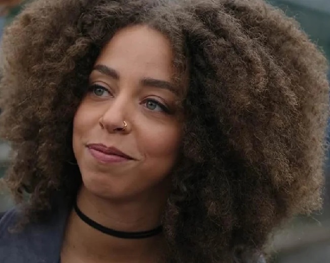 Hayley Law during her movie shoot (Source ComicBook.com)