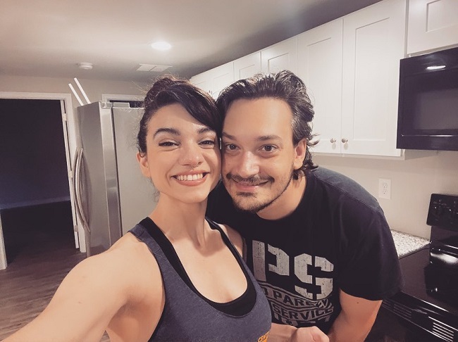 Lauren LaVera with her boyfriend (Source Instagram)