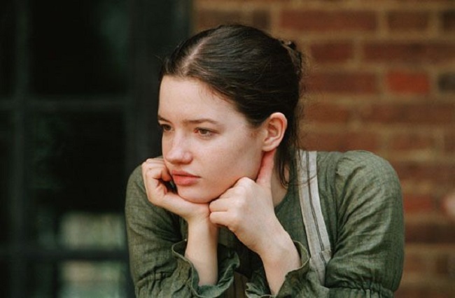 Talulah Riley during her shoot (Source Pinterest)