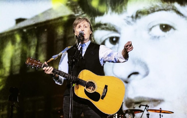 Paul McCartney singing his song (Source Instagram)