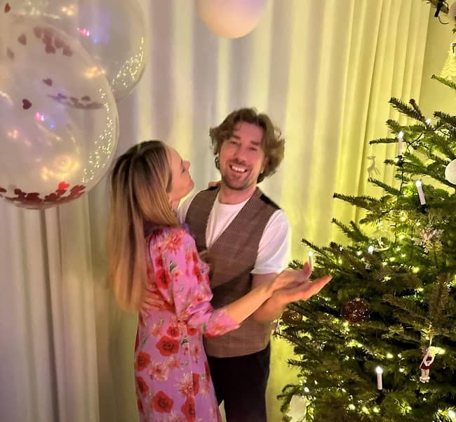 Magdalena Lamparska with her husband (Source Instagram)