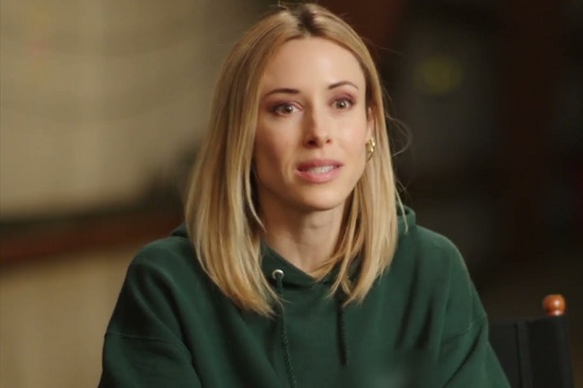 Gillian Zinser during her movie shoot (Source YouTube)