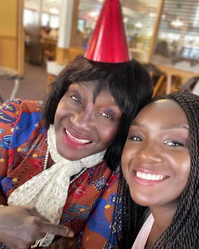 Saycon Sengbloh with her mother (Source Instagram)