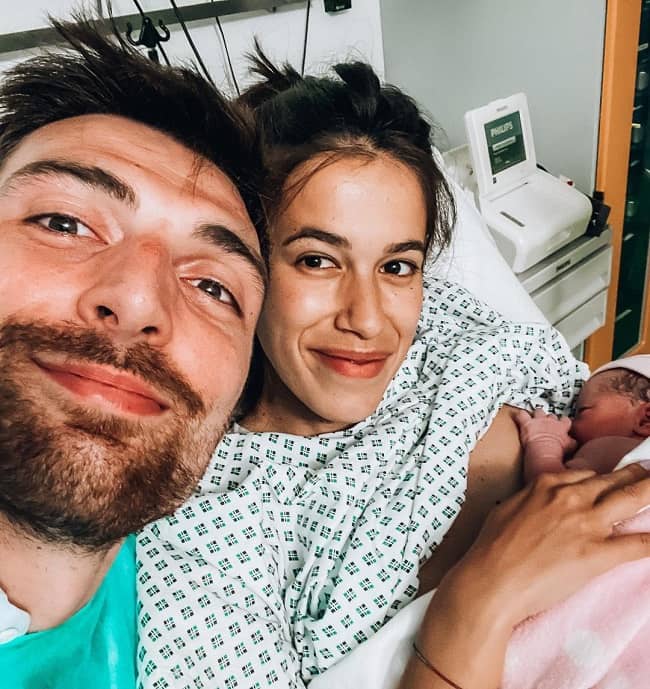 Simone Anzani with his wife and baby (Source Instagram)