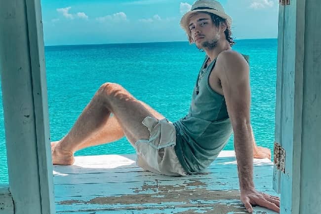 Julian Cerati posing for a photo (Source Instagram)