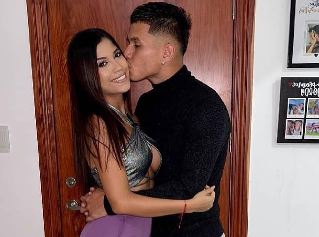 Jordy Alcivar with his wife (Source Instagram)