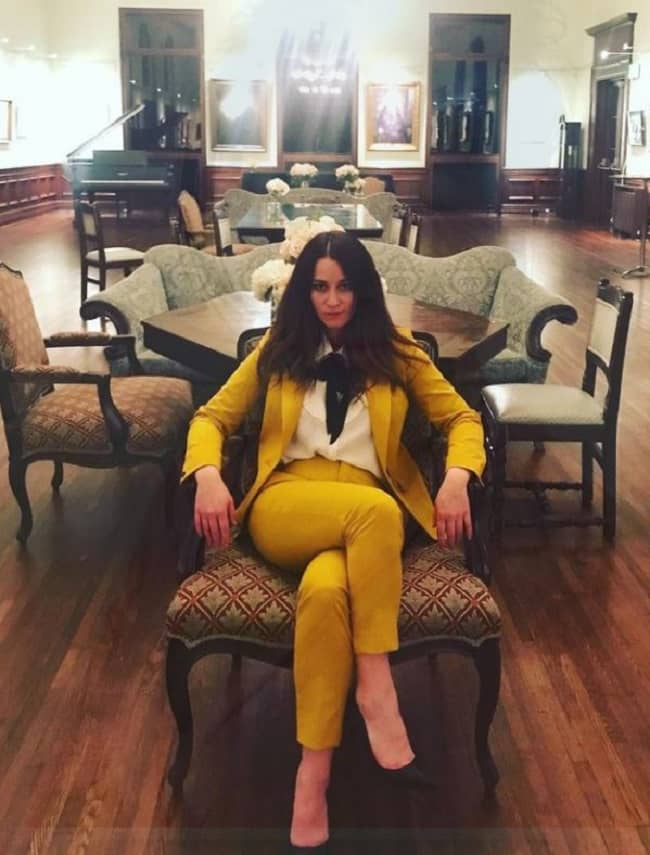 Mekenna Melvin posing in her house (Source Instagram)