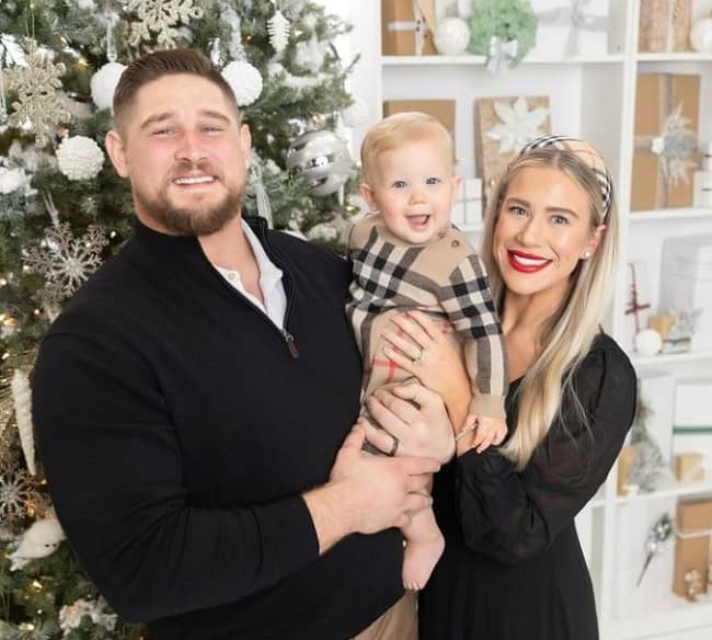 Wyatt Teller with his wife and child (Source Instagram)