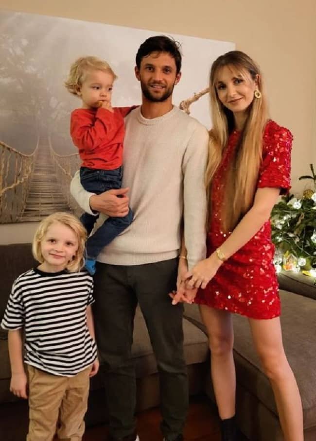 Bartosz Bereszynski with his wife and children (Source Instagram)