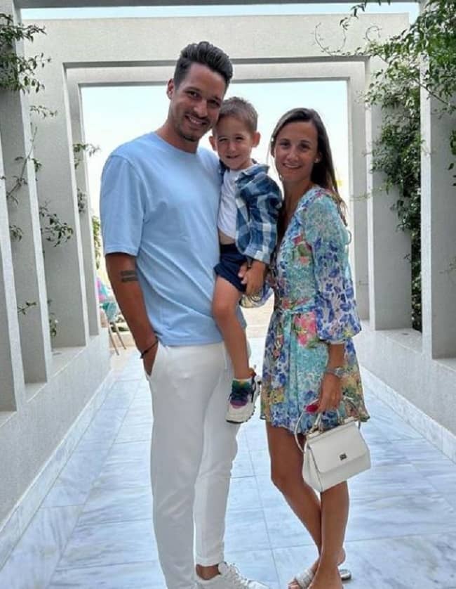 Janis Blaswich with his girlfriend and son (Source Instagram)